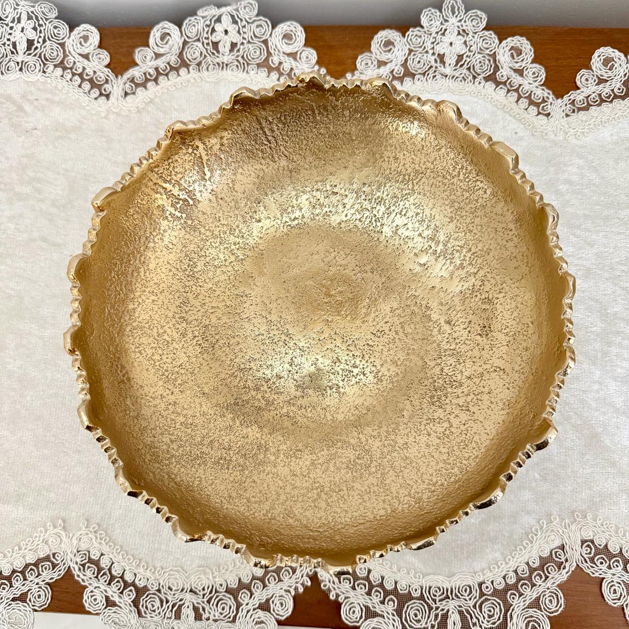 Bowl with flower stand