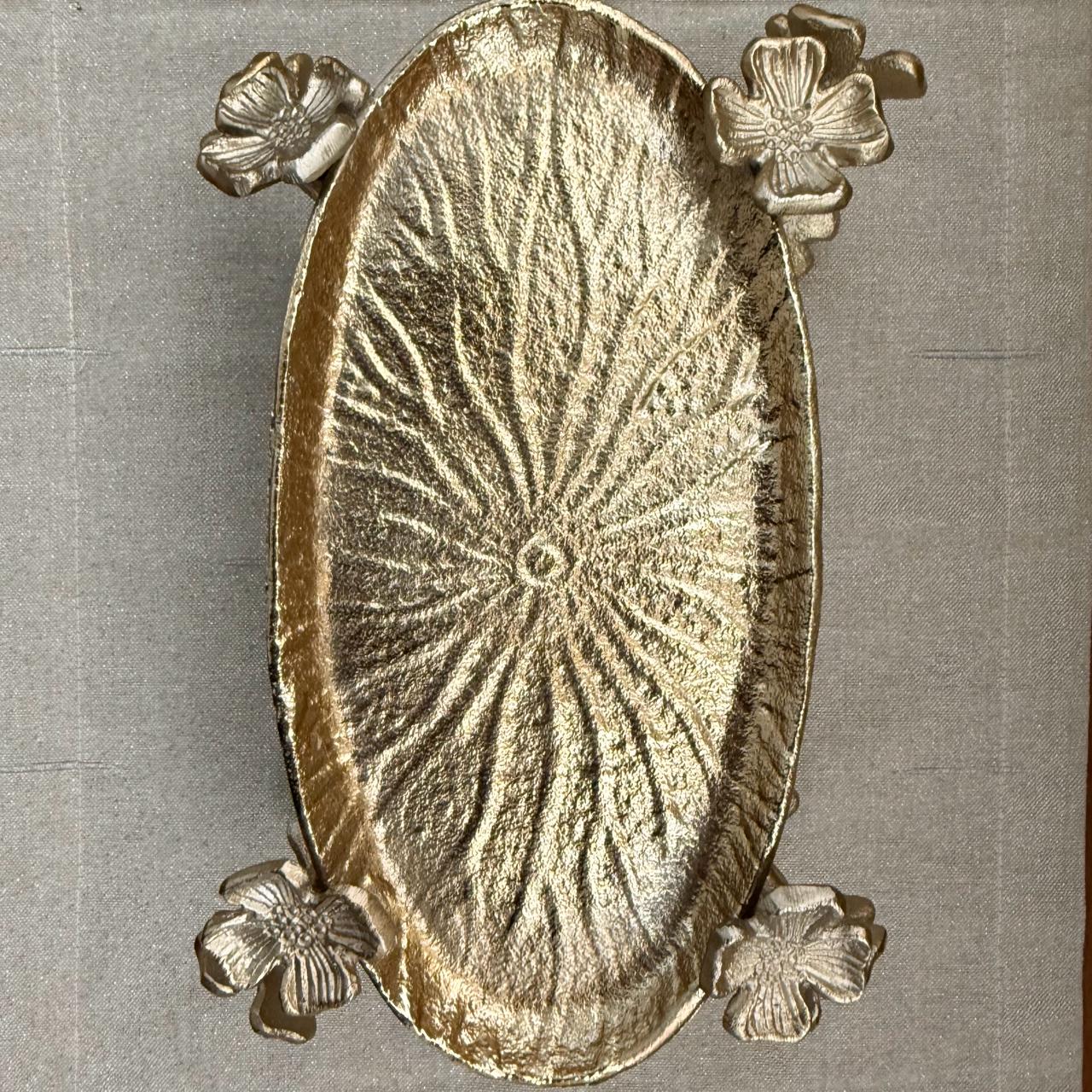 Oval platter on floral stand